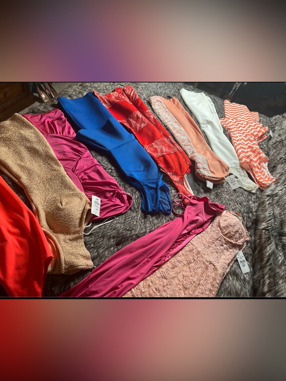 Mixed Women's dresses & Lot 10 dresses and more. Take all